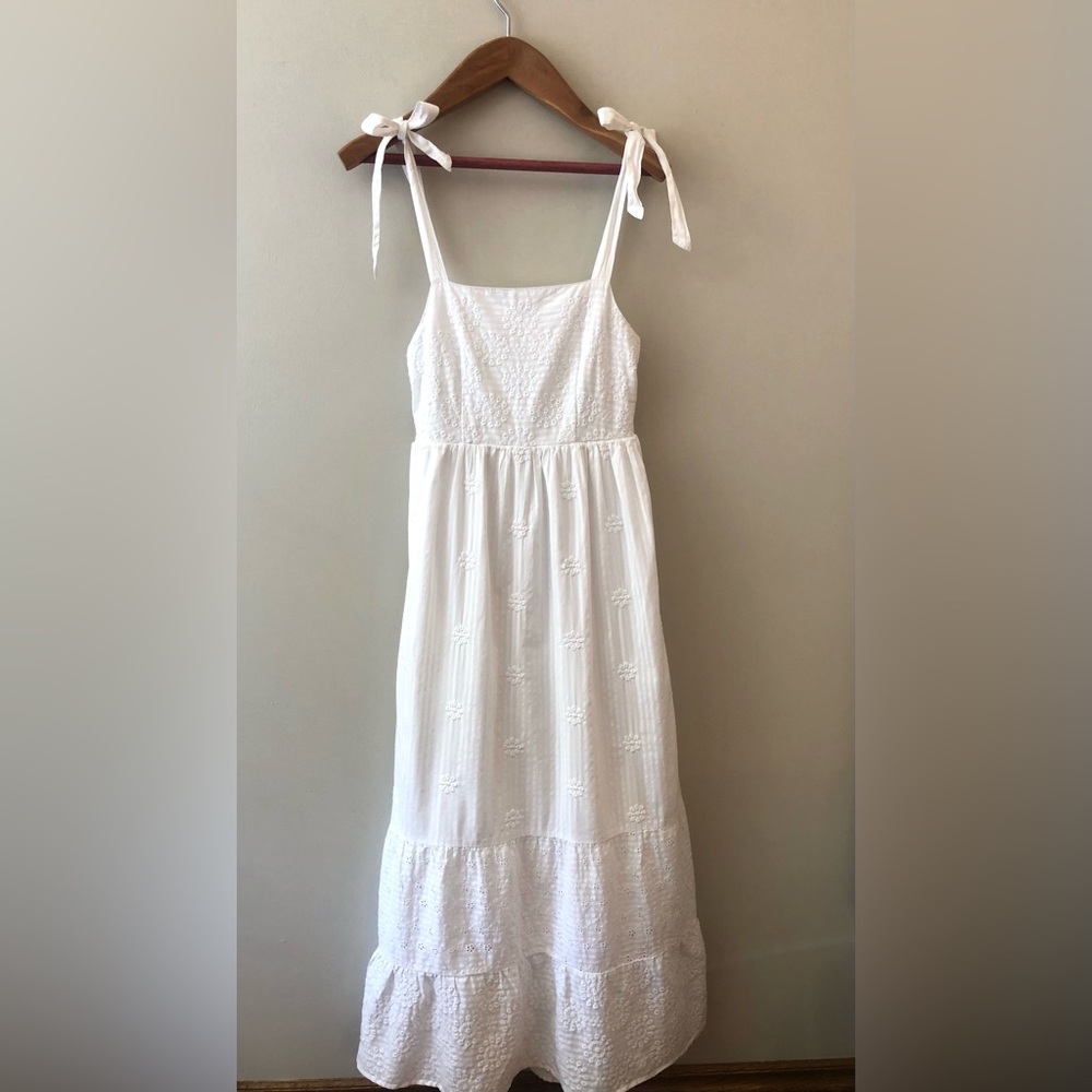 American Eagle Outfitters White Cotton eyelet Tie-Shoulder Maxi Dress